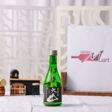 Ohyama Tokubetsu Junmai 300ML Sake
